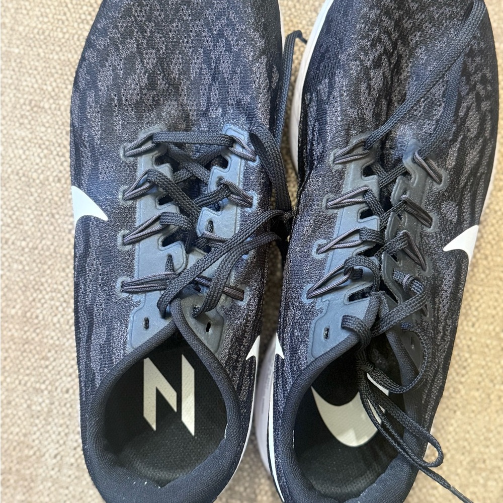 Nike Zoom Pegasus 36 Men’s  Black and White Athletic Running Shoes Size 12